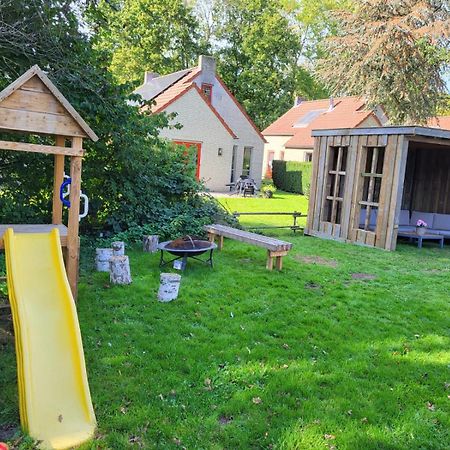7 Person House With Garden, Firepit, Swimming Lake, Hammock, Child Friendly, In- And Outside Playground, Slide, And Great Coffee Ewijk Exterior photo